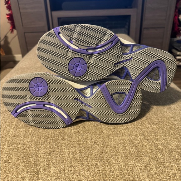 New Balance Women's 806 Gray and Purple tennis shoes - Picture 7 of 11